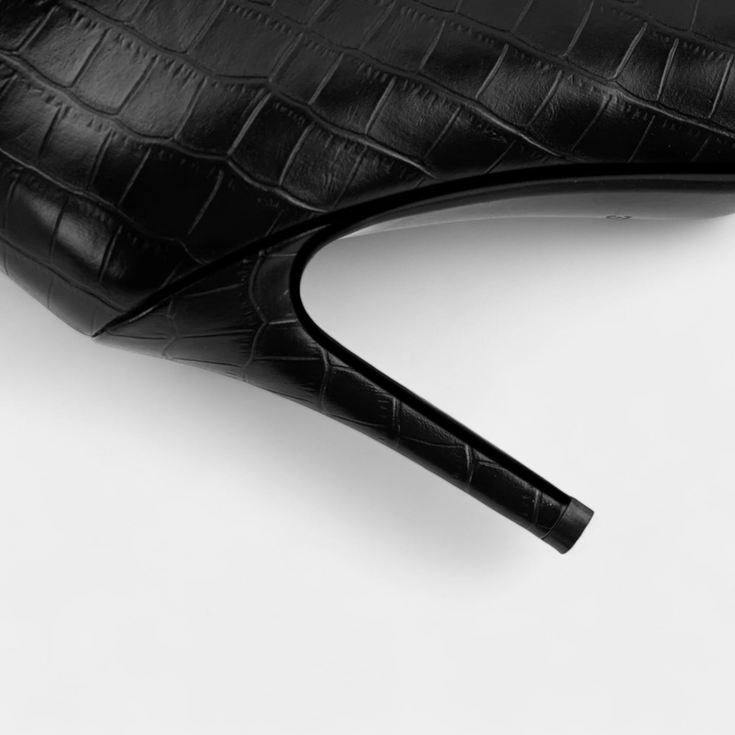 Noir | Vegan Leather Knee High Boots - High Heel