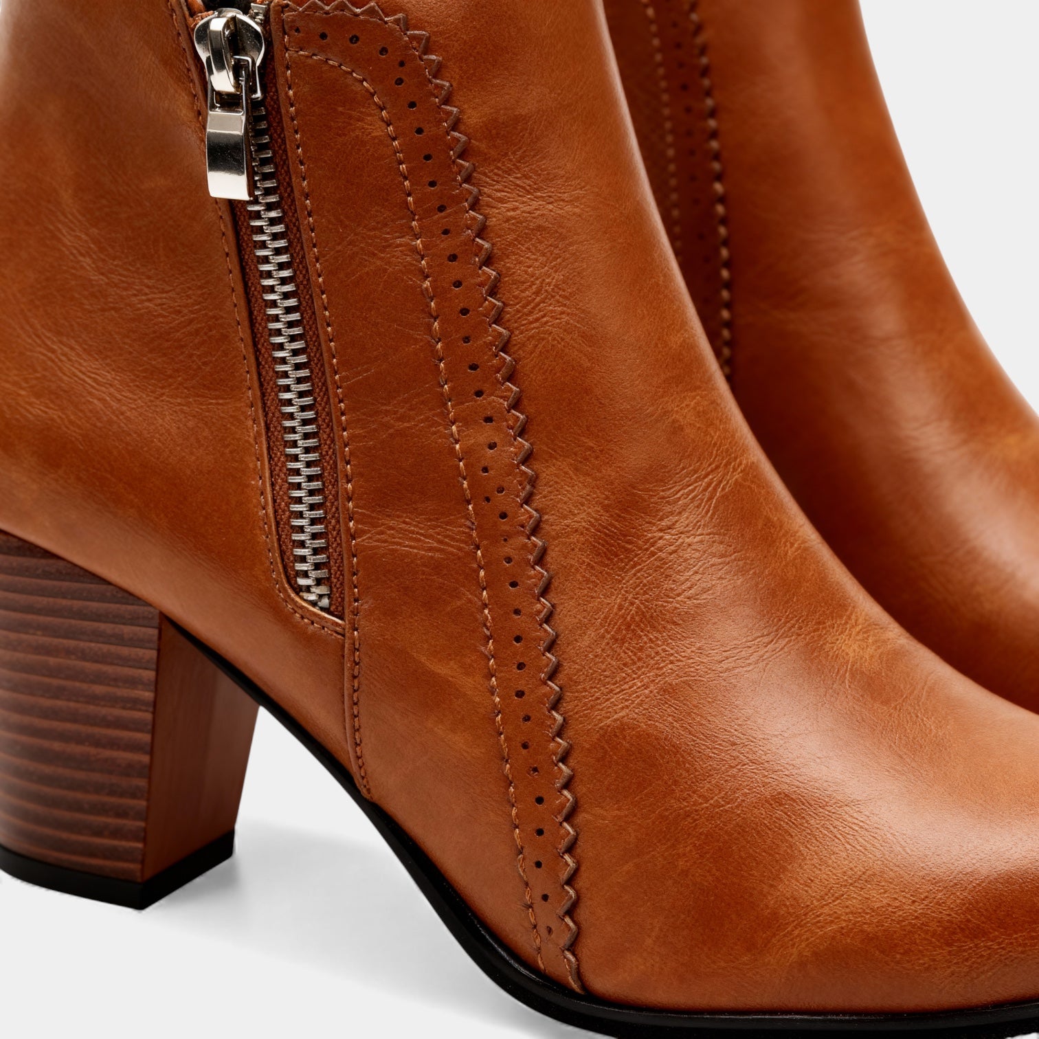 Women’s Vegan Leather Ankle Boots - Block Heel