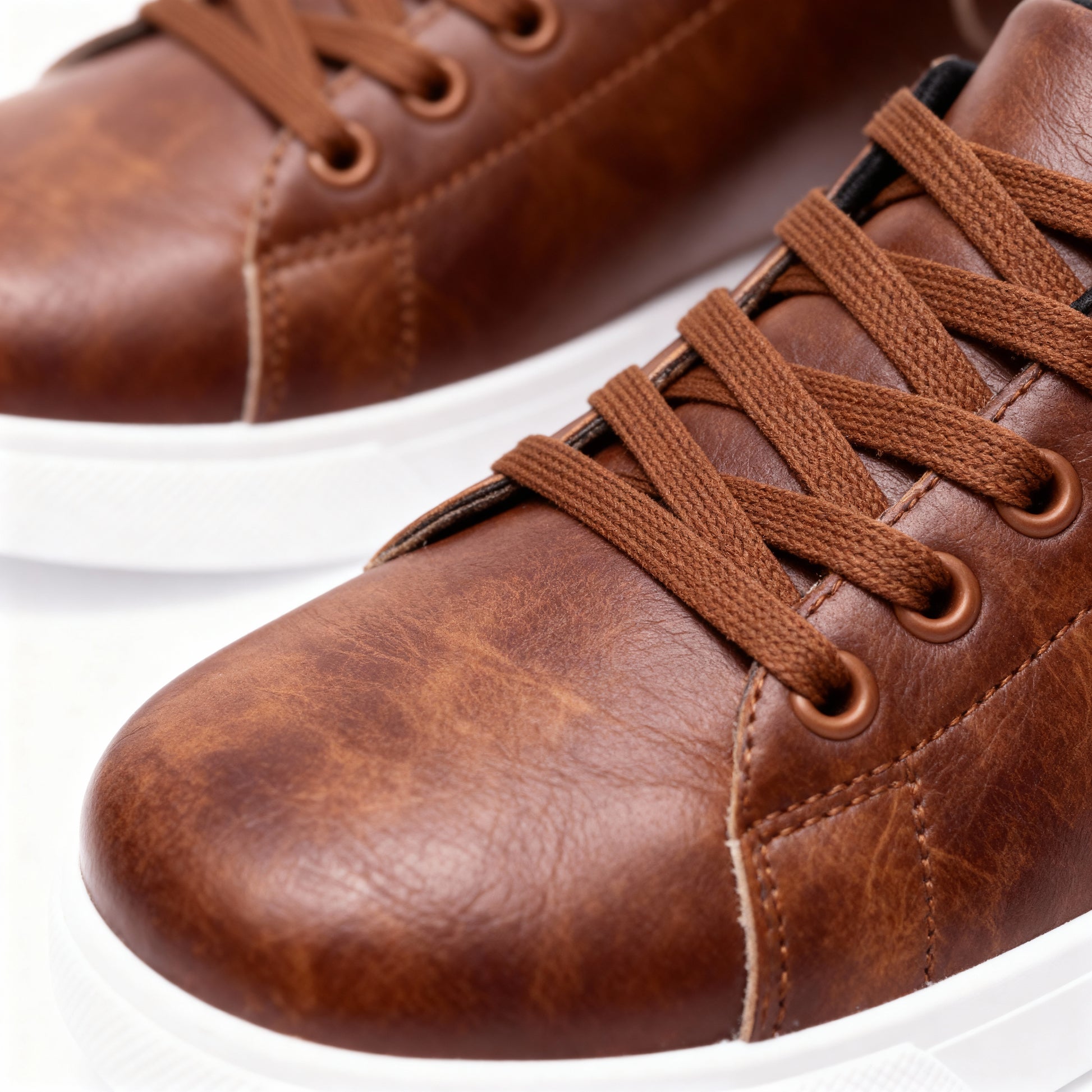 Men's Everyday Classic Business Sneakers