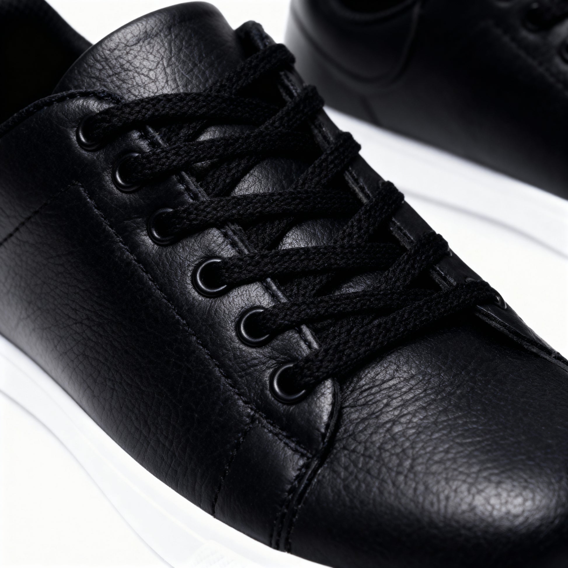 Men's Everyday Classic Business Sneakers